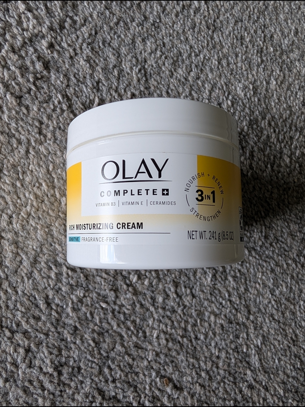 Olay Complete + Rich Moisturizing Cream — Fragrance-Free (White/Yellow)